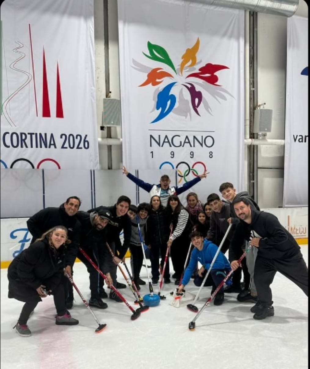 Curling Argentino, Primera clínica en el país